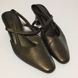 Life stride heels